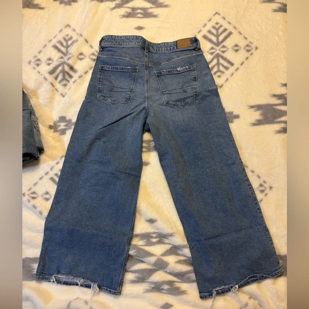 AE Strigid Super High-Waisted Ultra Wide-Leg Jean - Picture 2 of 7